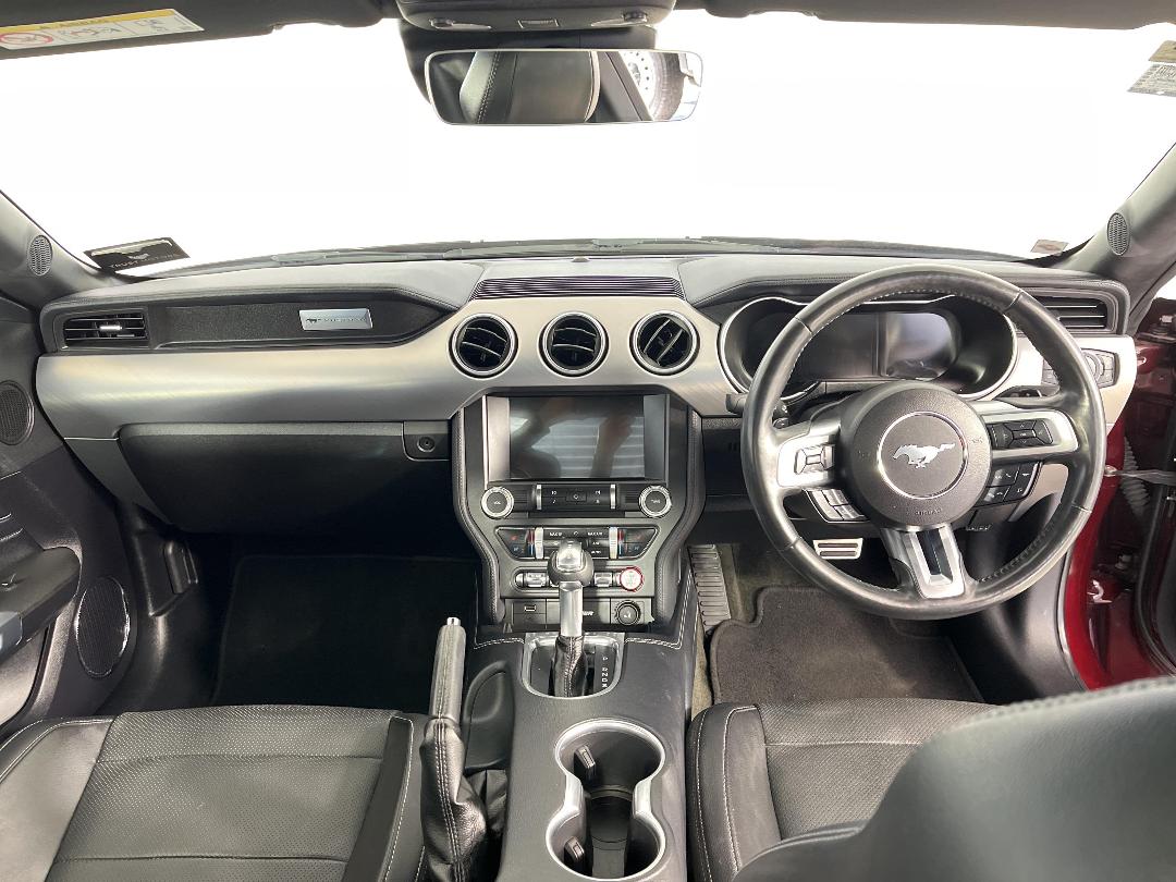 Photo '17' of Ford Mustang Photo '17' of Ford Mustang