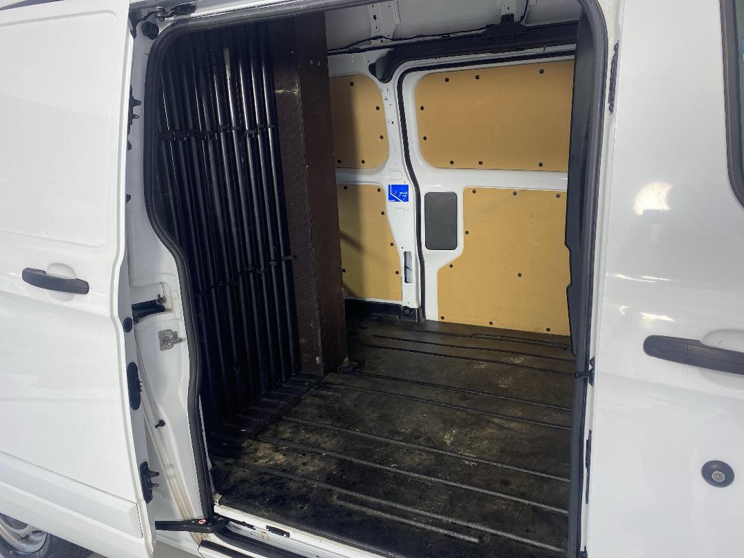 Photo '19' of Ford Transit