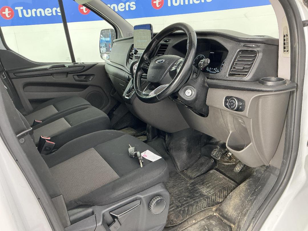 Photo '14' of Ford Transit Custom SWB LOW Roof