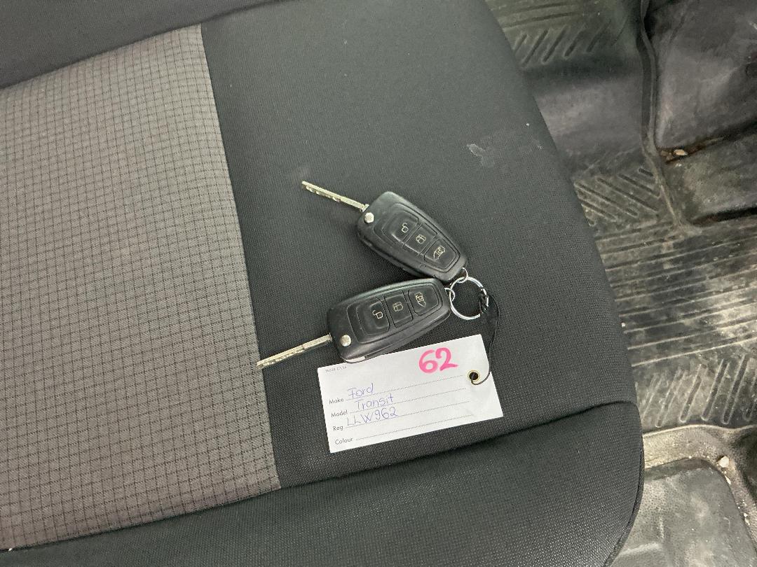 Photo '15' of Ford Transit Custom SWB LOW Roof