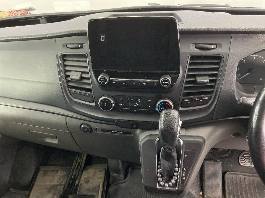 Photo '18' of Ford Transit Custom SWB LOW Roof