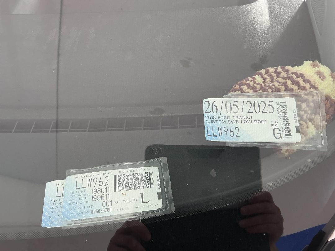 Photo '23' of Ford Transit Custom SWB LOW Roof