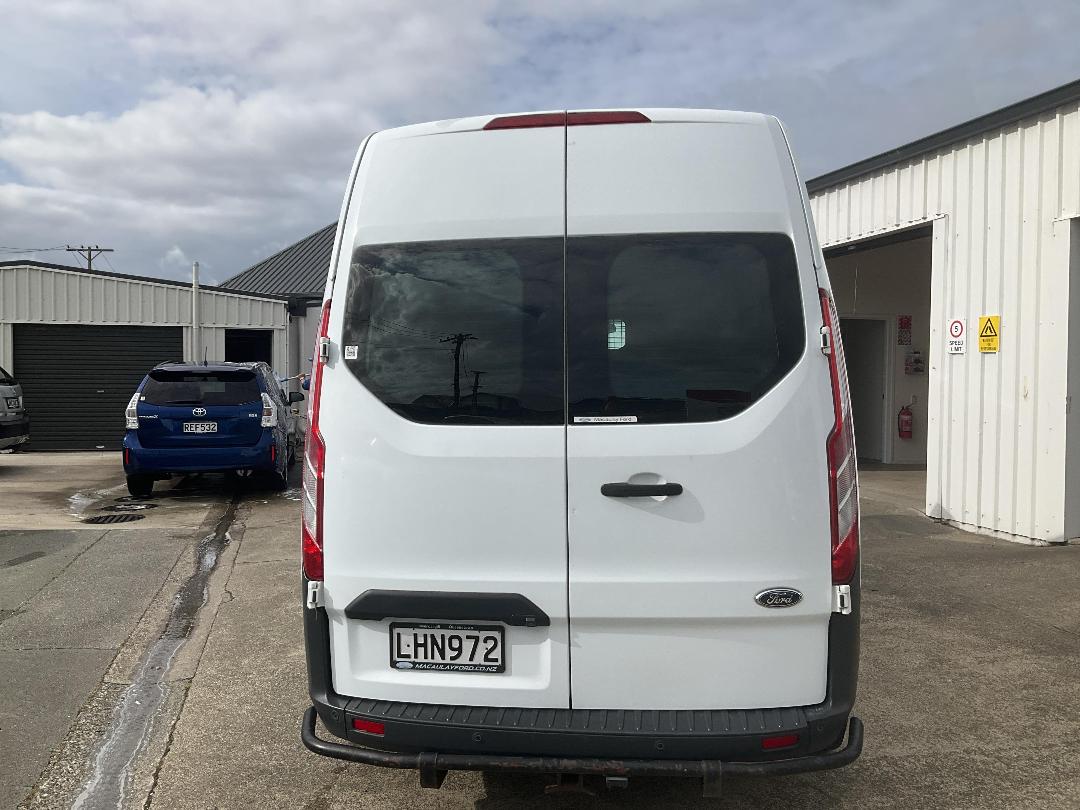 Photo '6' of Ford Transit