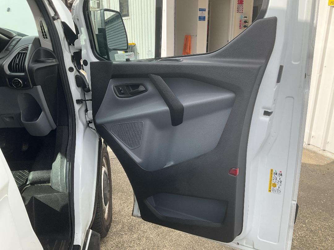 Photo '15' of Ford Transit