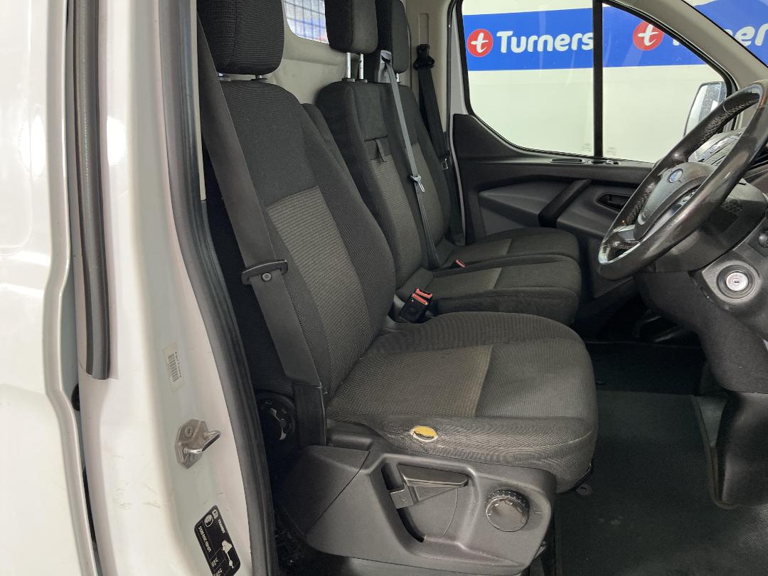 Photo '16' of Ford Transit