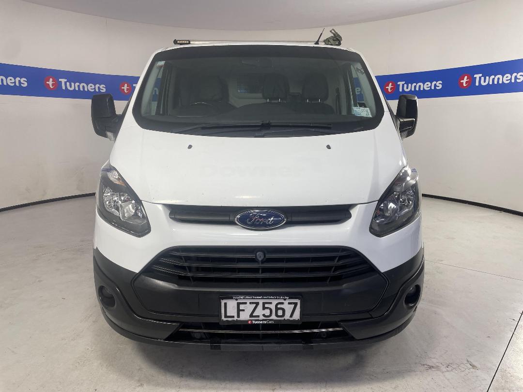 Photo '2' of Ford Transit Custom SWB LOW Roof