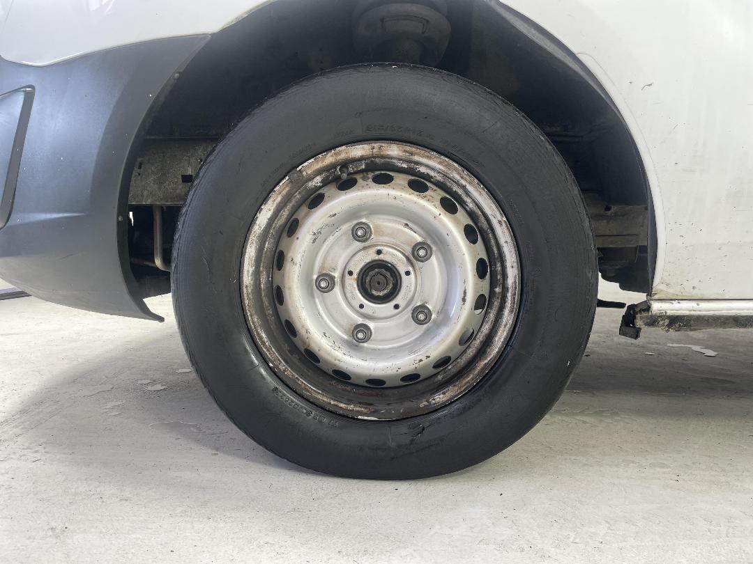 Photo '8' of Ford Transit Custom SWB LOW Roof