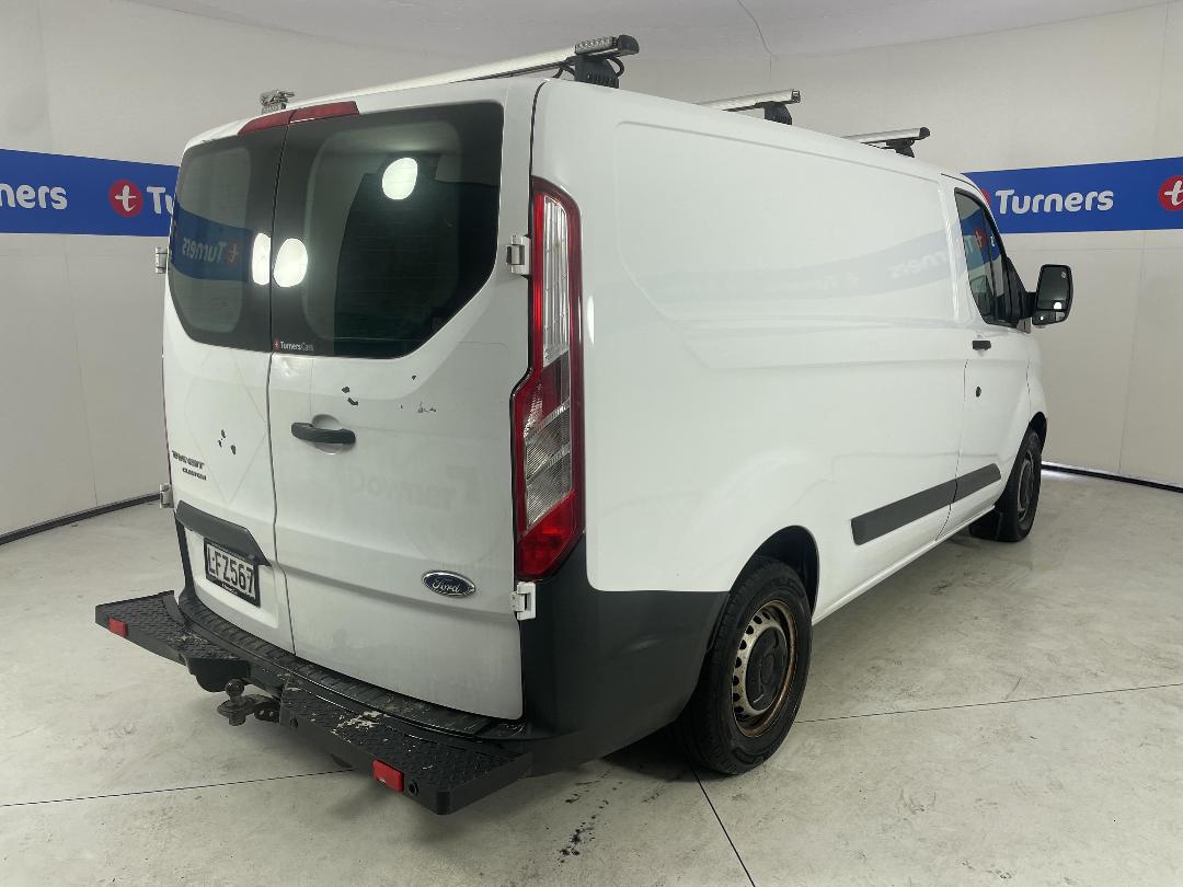 Photo '6' of Ford Transit Custom SWB LOW Roof