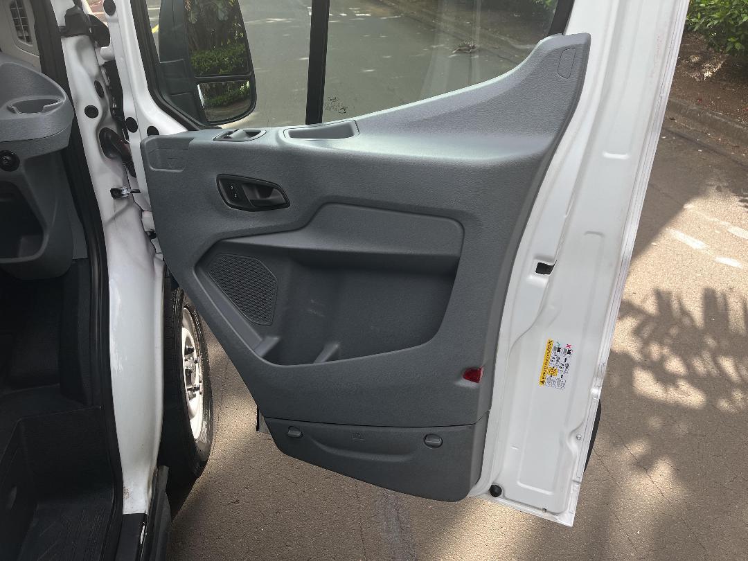 Photo '15' of Ford Transit Photo '15' of Ford Transit