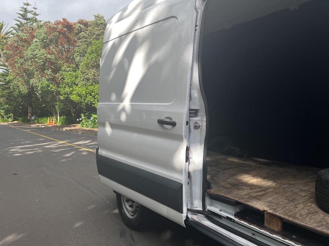 Photo '19' of Ford Transit Photo '19' of Ford Transit