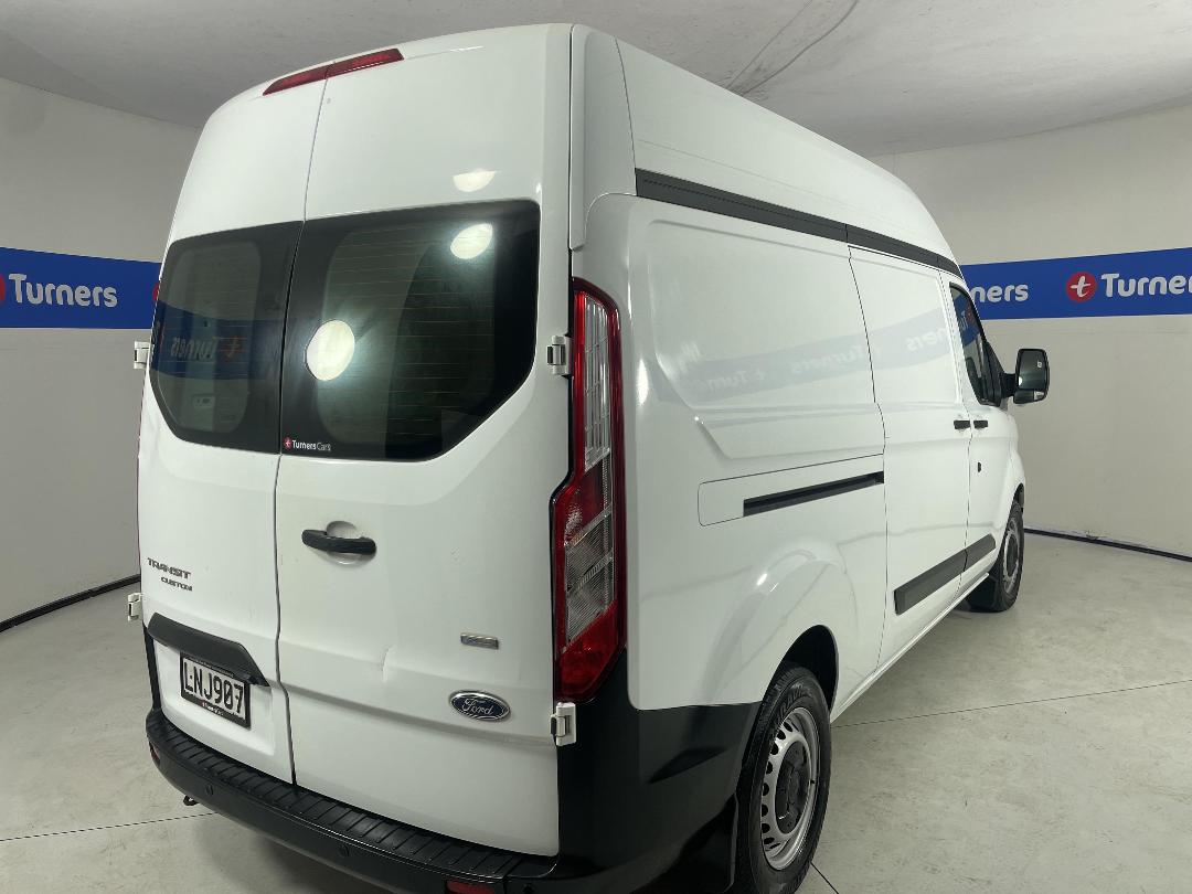 Photo '7' of Ford Transit