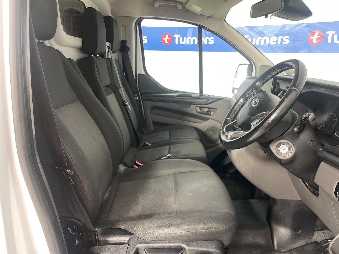 Photo '16' of Ford Transit