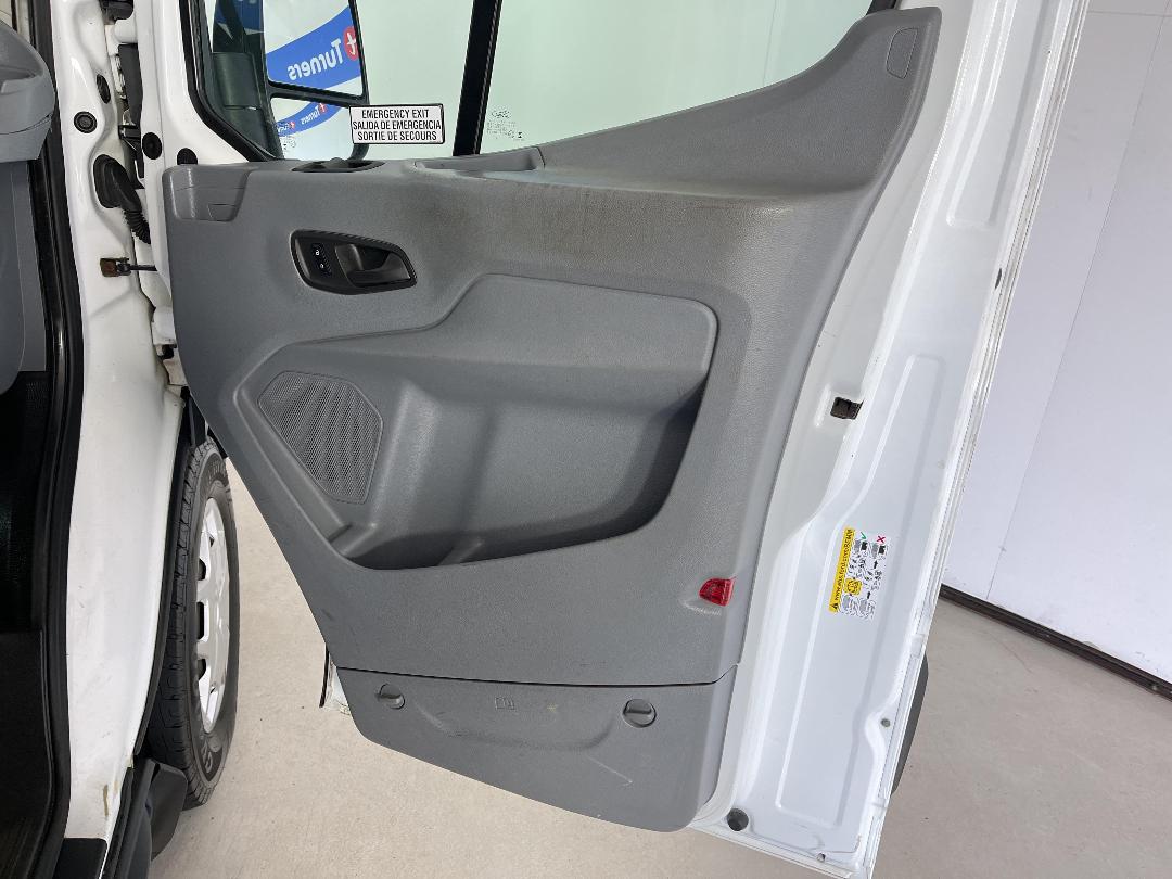 Photo '15' of Ford Transit