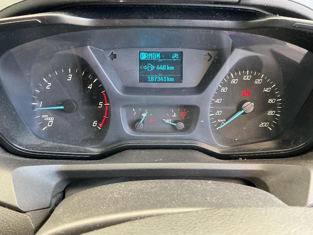 Photo '9' of Ford Transit Custom SWB Glazed Photo '9' of Ford Transit Custom SWB Glazed