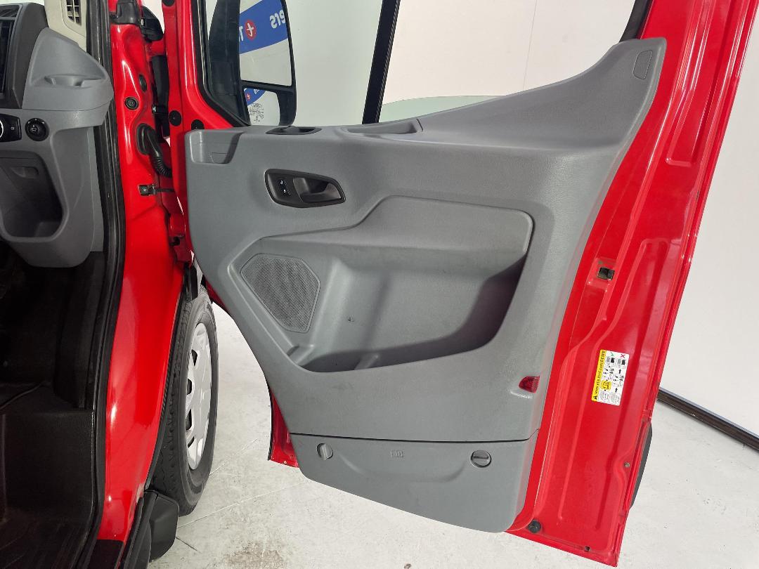 Photo '15' of Ford Transit