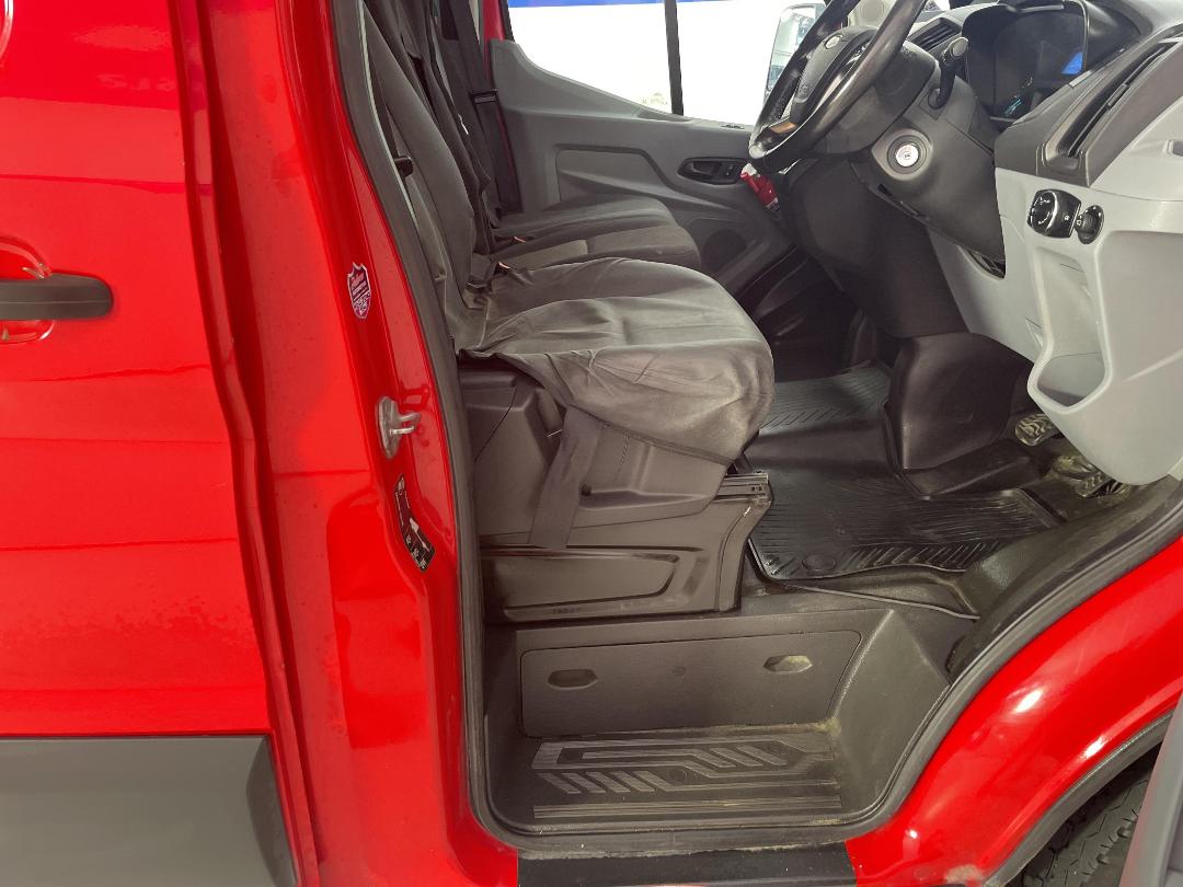 Photo '16' of Ford Transit