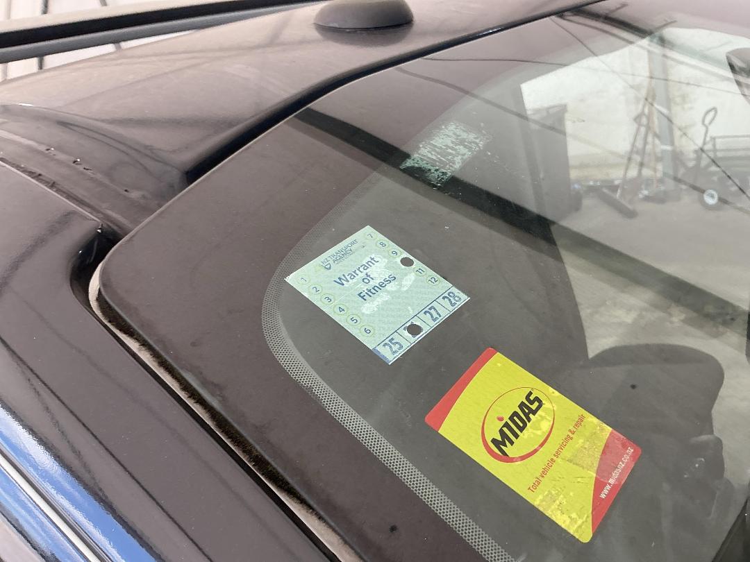 Photo '18' of Ford Transit Custom LWB LOW Roof