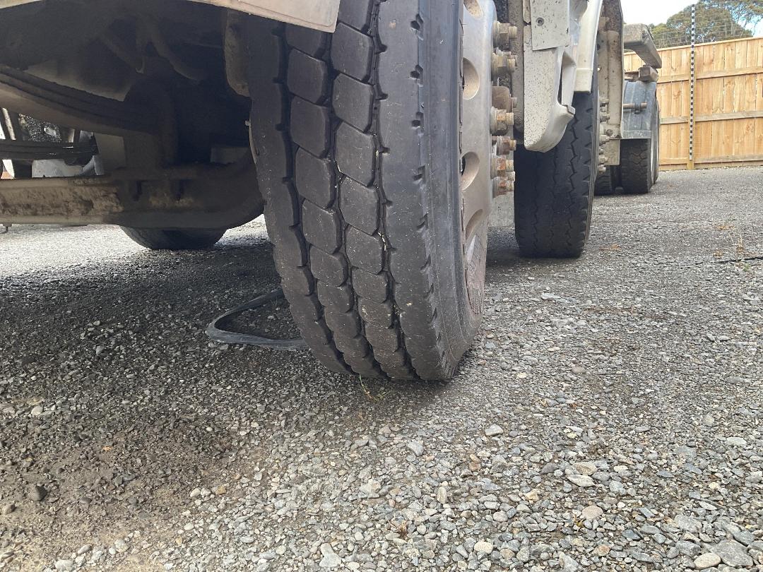 Photo '32' of Freightliner FRL ARGOSY 8X4 Logger