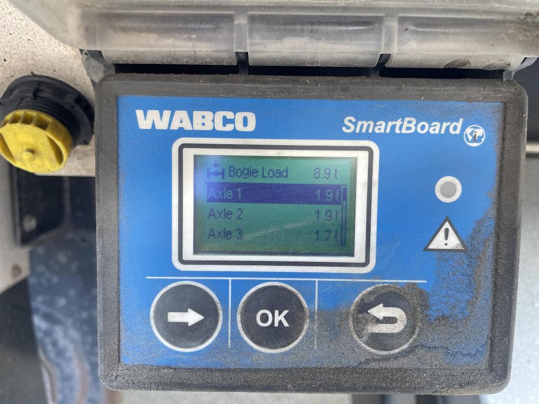 Photo '19' of Fruehauf RBC S2S3-12.35 Curtainsider Full