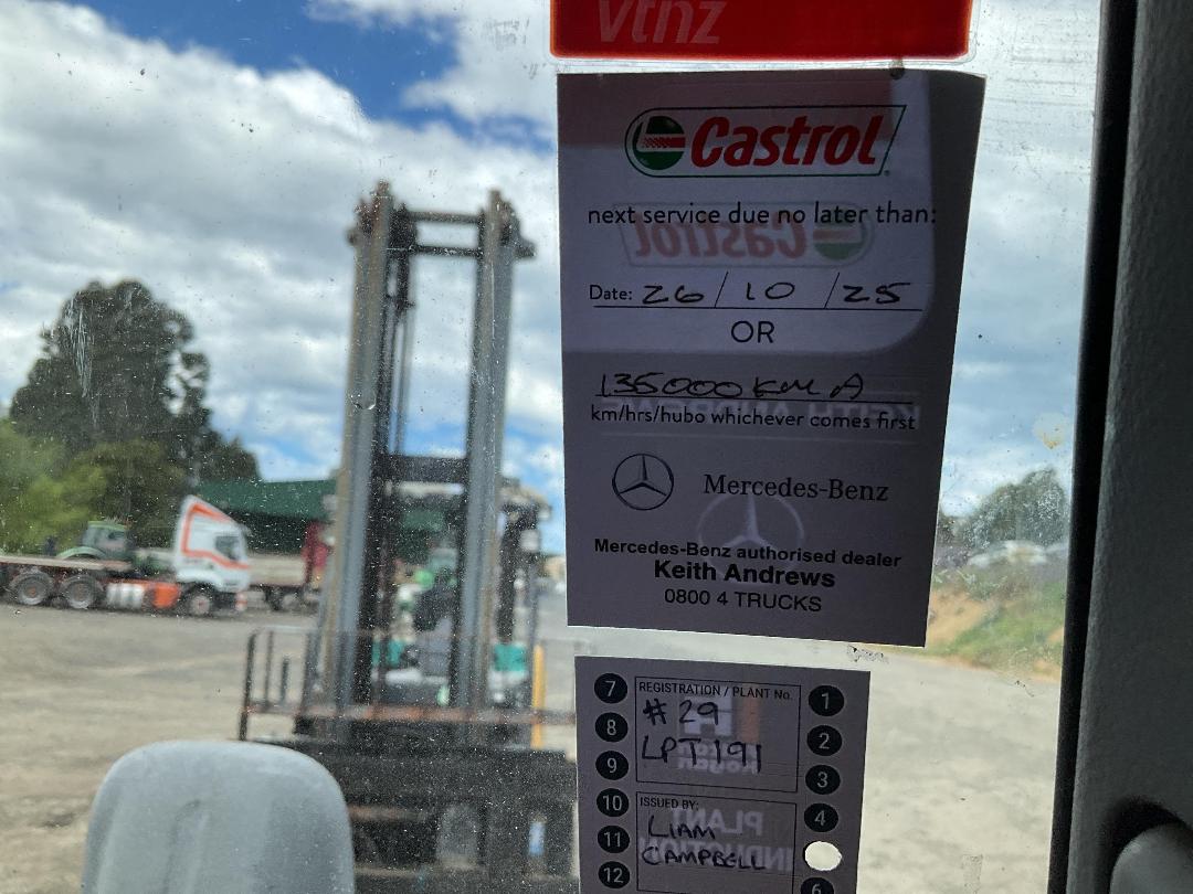 Photo '29' of Fuso Canter 616 CITY  AWD Flat Deck