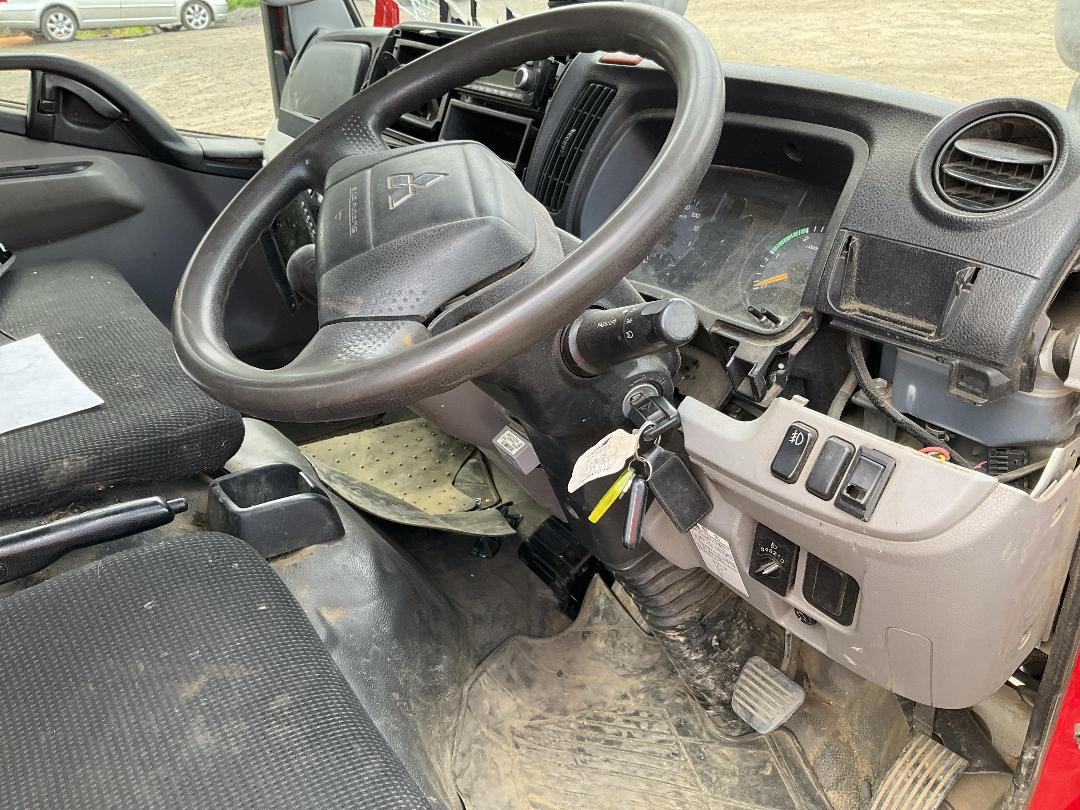 Photo '18' of Fuso Canter 616 CITY  AWD Flat Deck