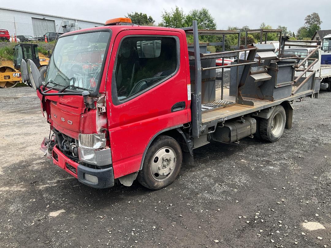 Photo '9' of Fuso Canter 616 CITY  AWD Flat Deck