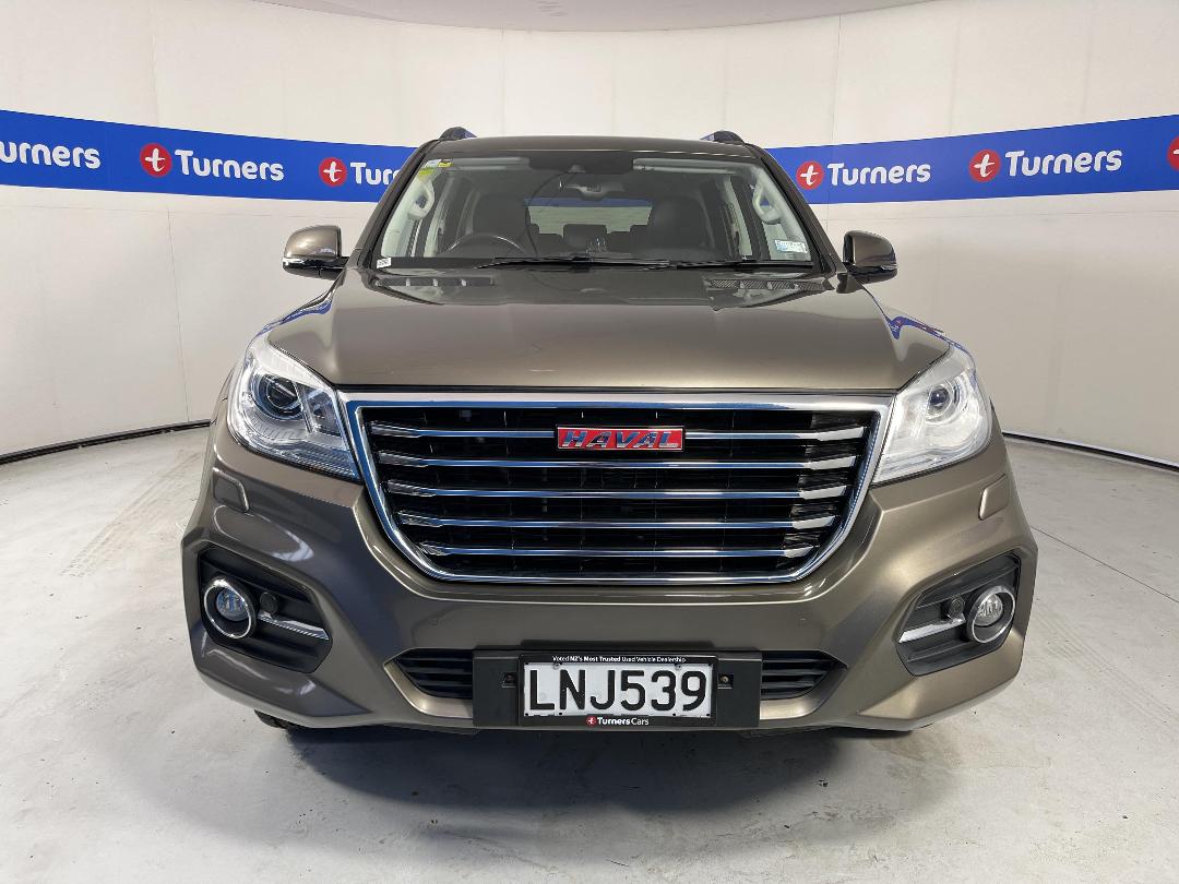 Photo '2' of Haval H9