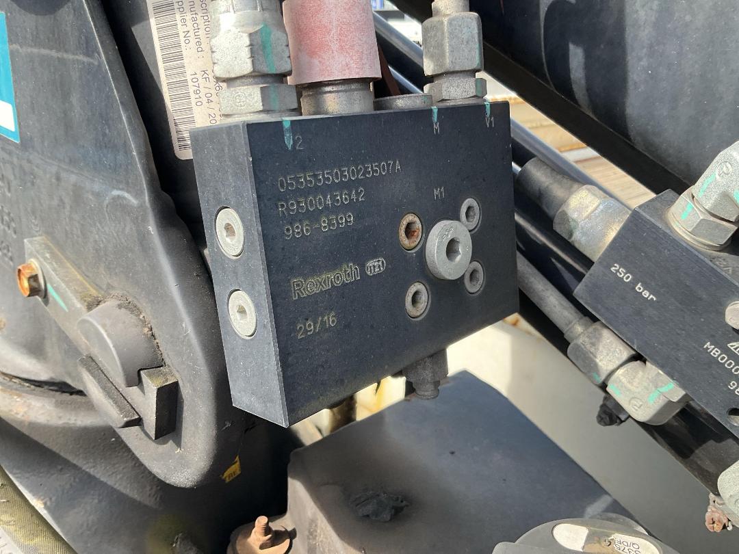 Photo '28' of Hino 300 XJC740R-HKTTJQ3 Flat Deck Crane