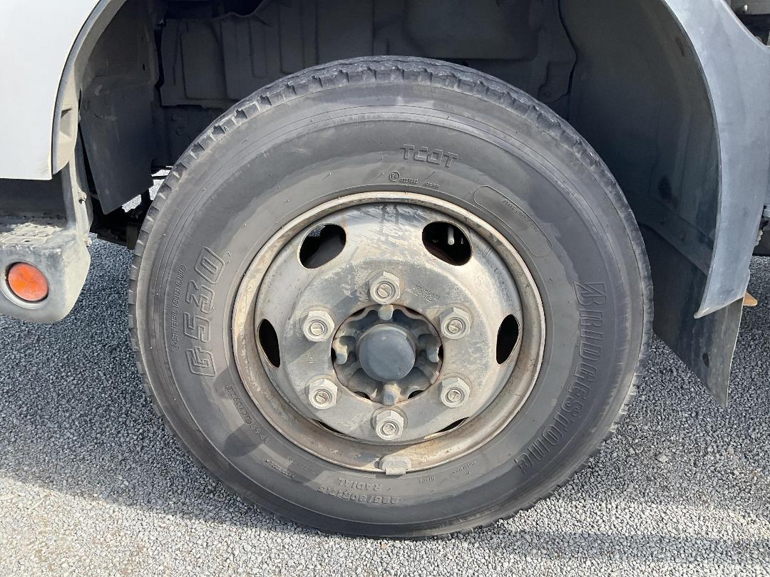 Photo '41' of Hino 300 XJC740R-HKTTJQ3 Flat Deck Crane