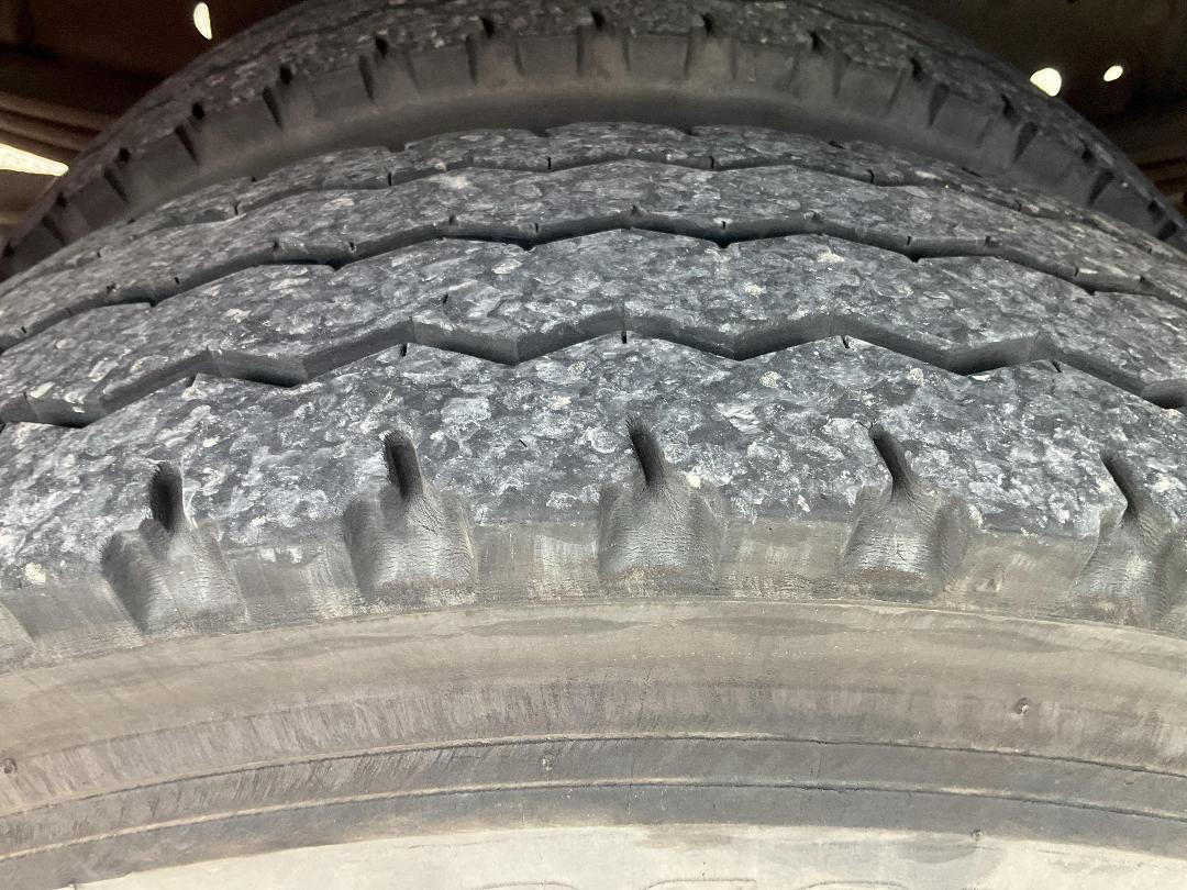 Photo '46' of Hino 300 XJC740R-HKTTJQ3 Flat Deck Crane