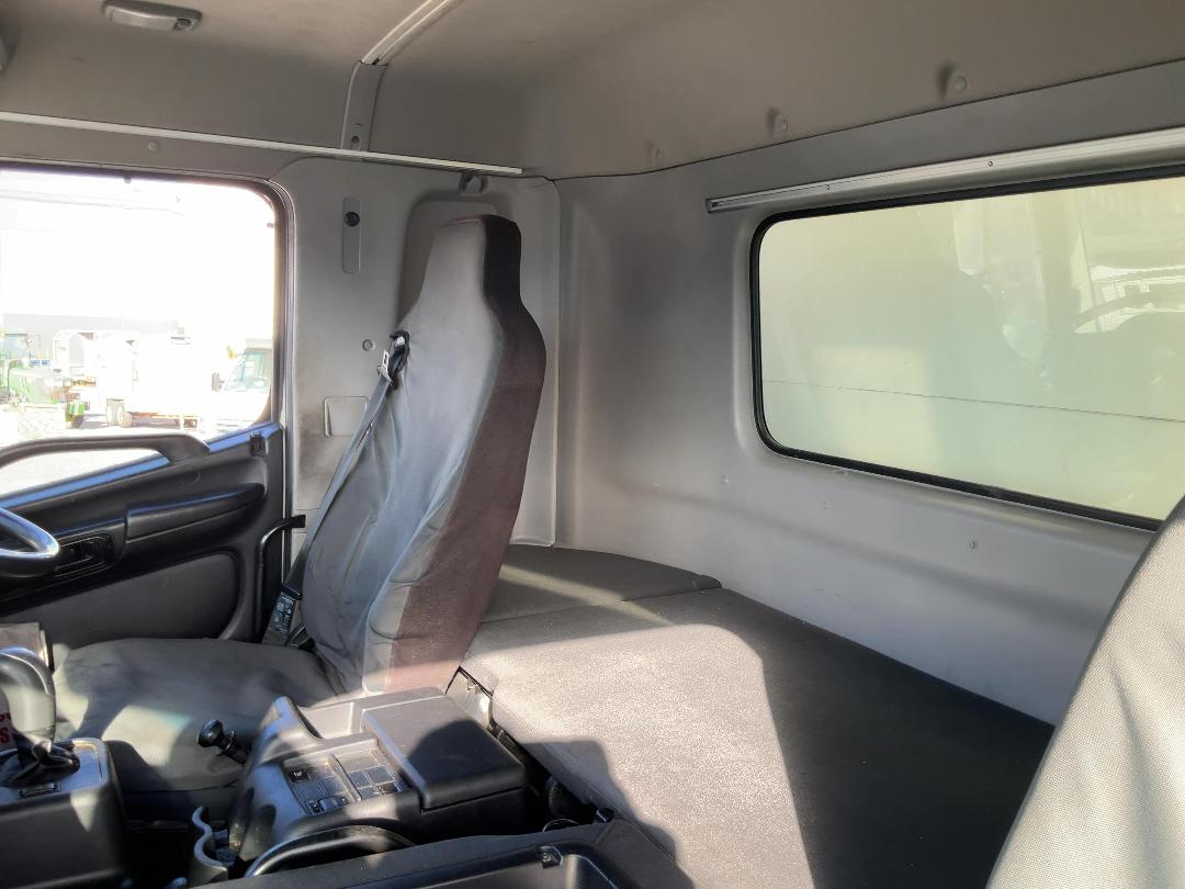 Photo '12' of Hino 700 FY1EULG Curtainsider