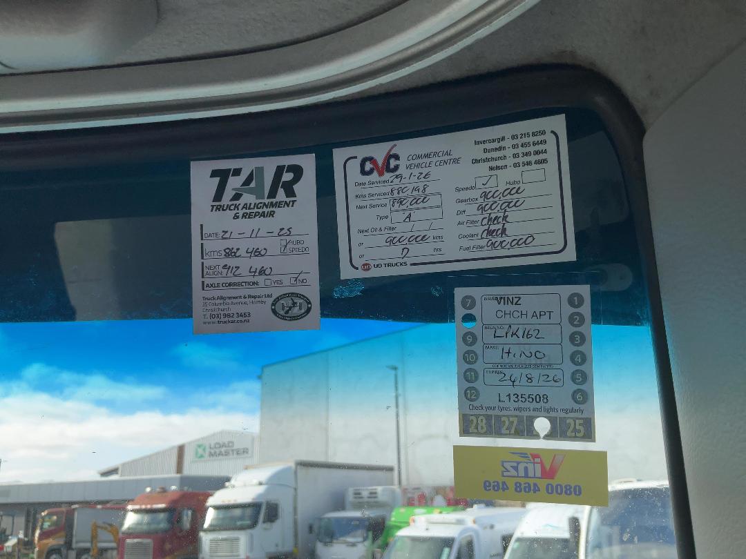 Photo '28' of Hino 700 FY1EULG Curtainsider