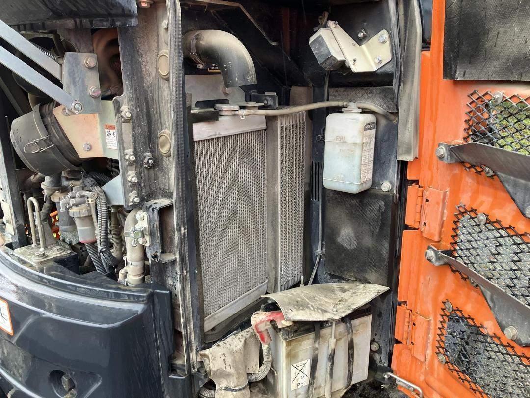 Photo '21' of Hitachi ZAXIS 26U-5A Excavator