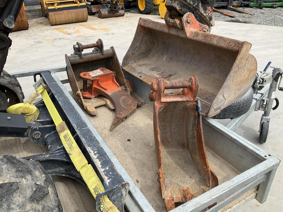 Photo '15' of Hitachi ZAXIS 26U-5A Excavator