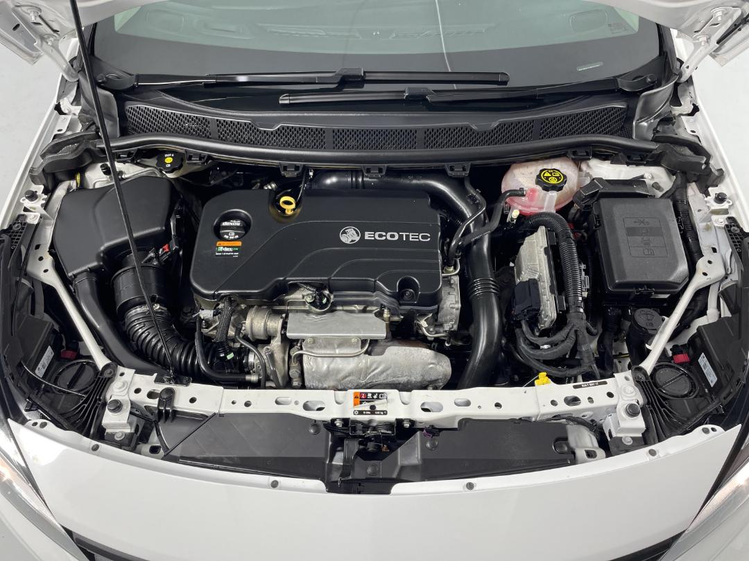 Photo '13' of Holden Astra