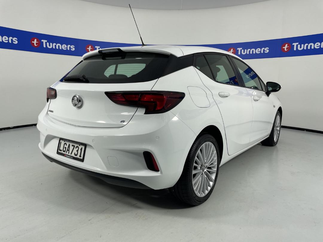 Photo '7' of Holden Astra