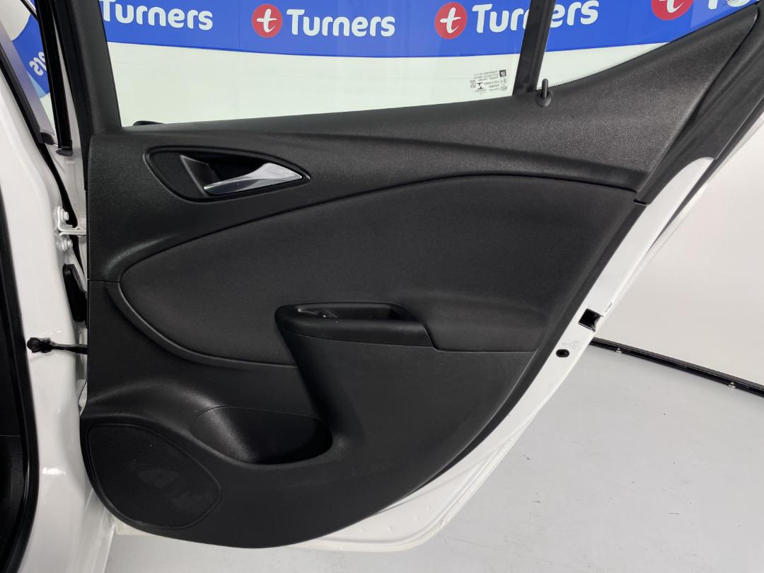 Photo '19' of Holden Astra