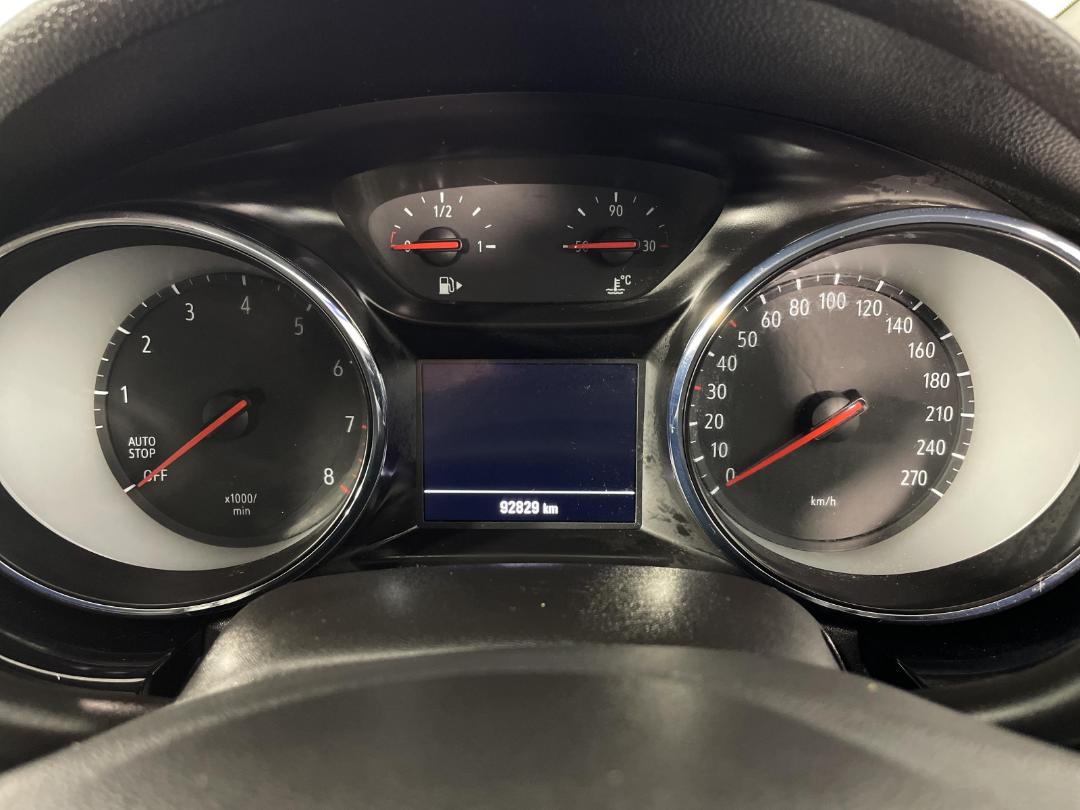 Photo '21' of Holden Astra