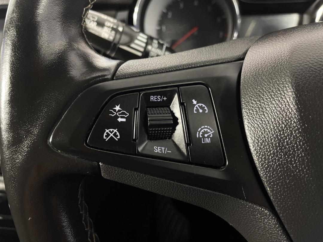 Photo '24' of Holden Astra