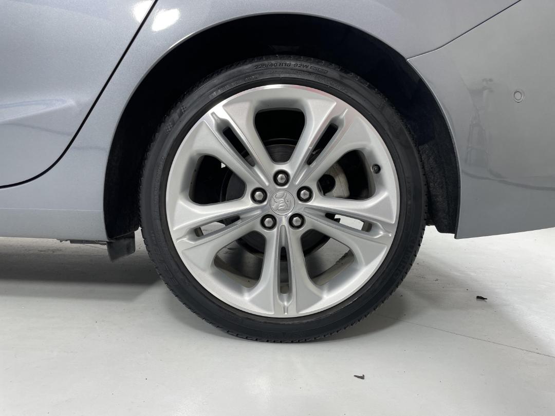 Photo '11' of Holden Astra Photo '11' of Holden Astra