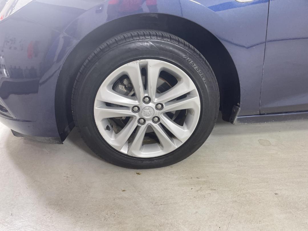 Photo '10' of Holden Astra