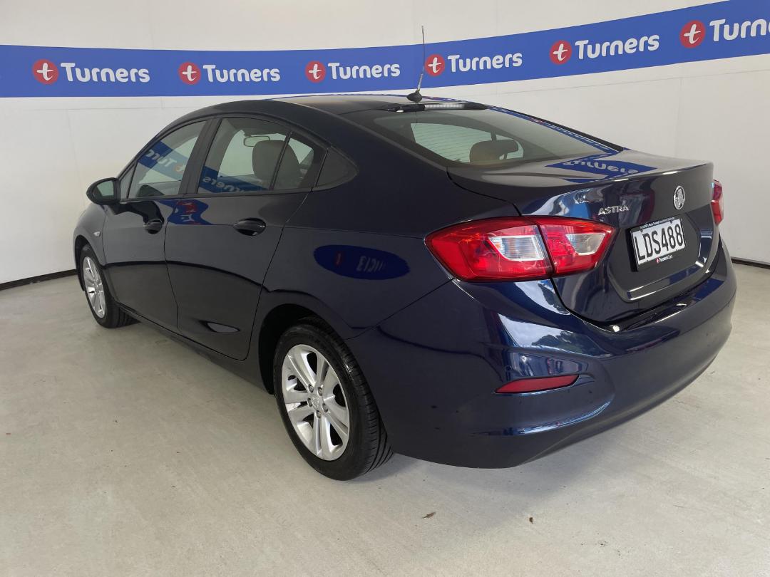 Photo '5' of Holden Astra