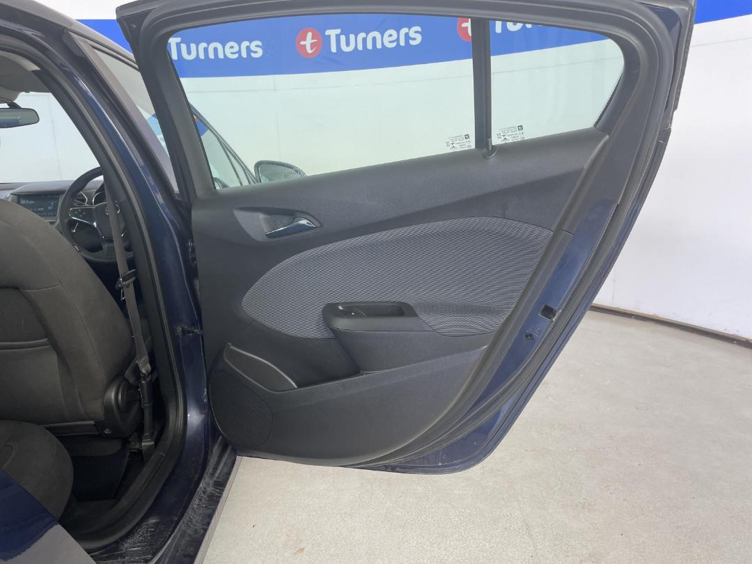 Photo '19' of Holden Astra