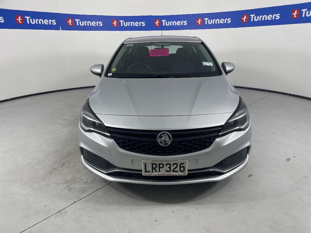 Photo '2' of Holden Astra R Photo '2' of Holden Astra R