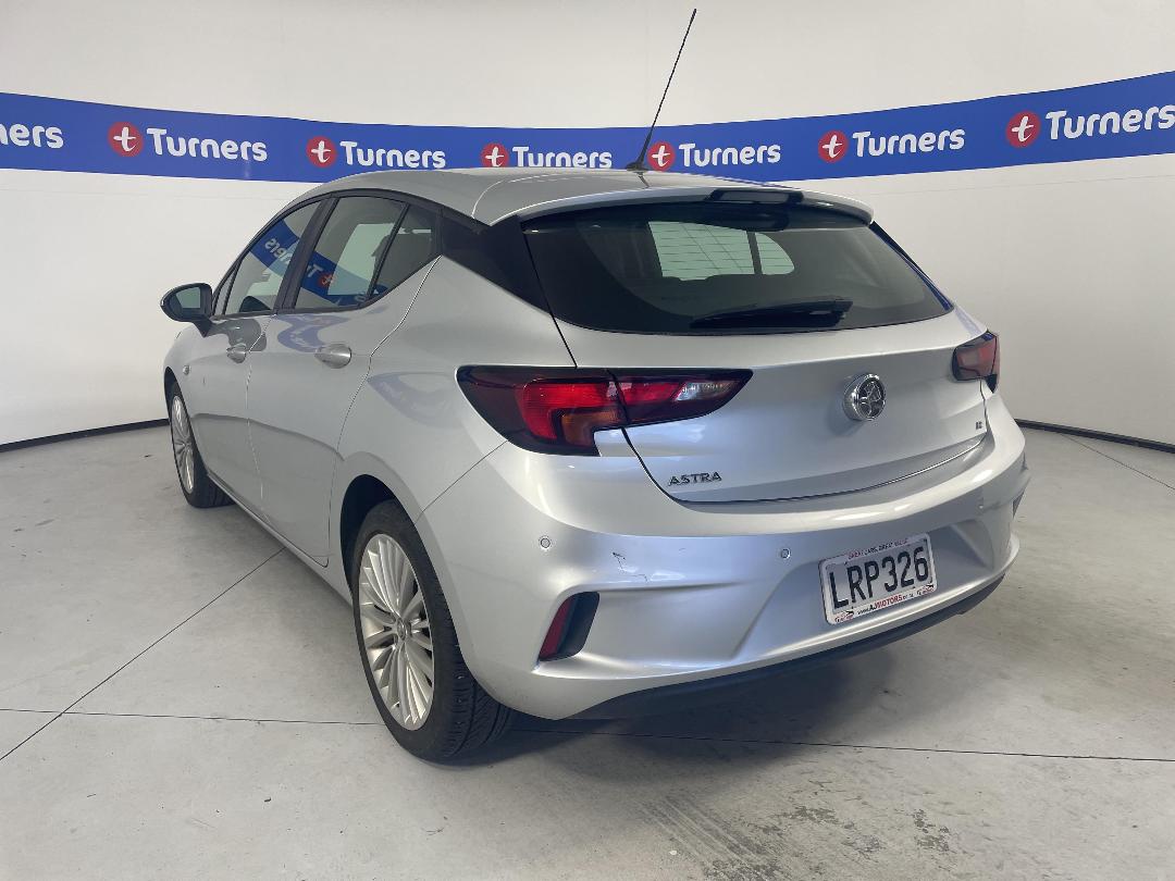 Photo '4' of Holden Astra R Photo '4' of Holden Astra R