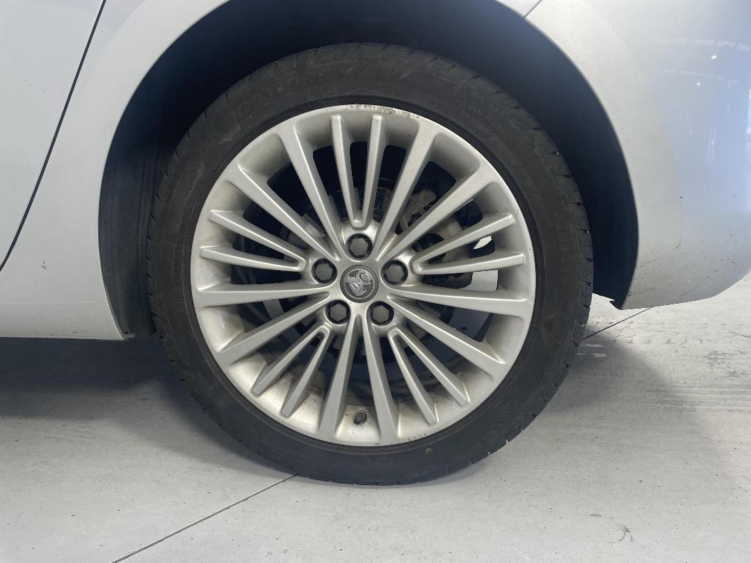 Photo '9' of Holden Astra R Photo '9' of Holden Astra R