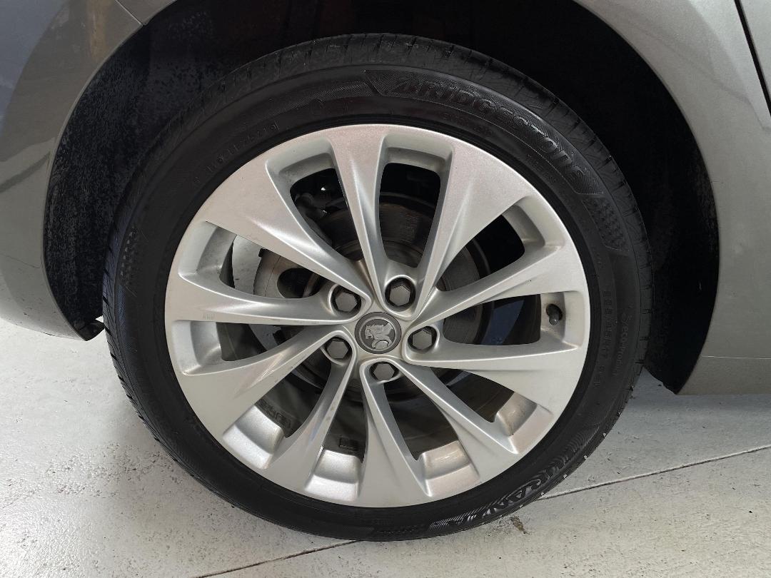 Photo '12' of Holden Astra Photo '12' of Holden Astra