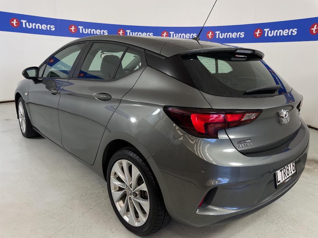 Photo '5' of Holden Astra Photo '5' of Holden Astra