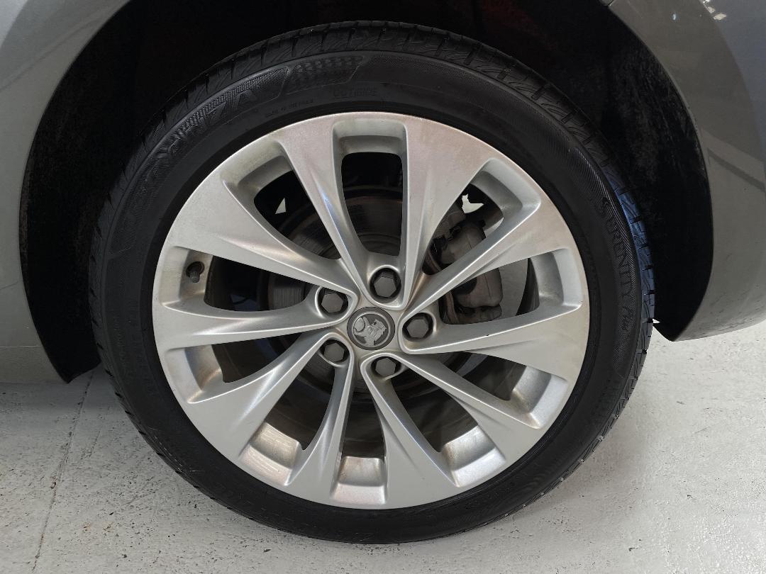 Photo '11' of Holden Astra Photo '11' of Holden Astra