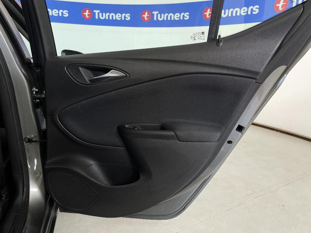 Photo '19' of Holden Astra Photo '19' of Holden Astra